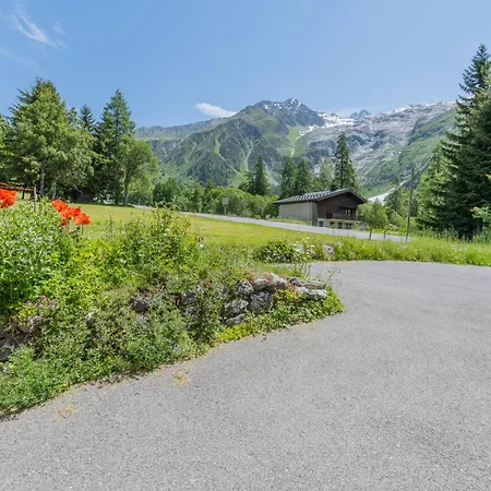 Tapia Mont Blanc View Wparking Near Charamillon Lift 2br Sleeps 4 - Happy *