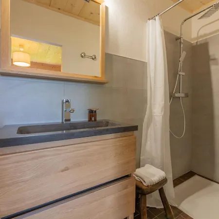 Tapia Mont Blanc View Wparking Near Charamillon Lift 2br Sleeps 4 - Happy *